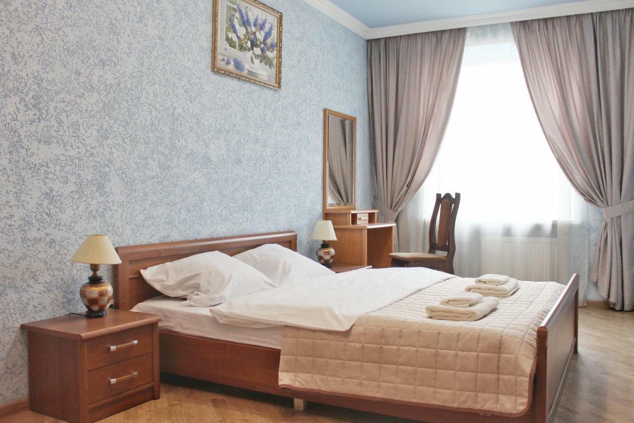 Квартира В Центрі Львова Вулиця Міцкевича 5, Простора З Гарним Видом На Місто المظهر الخارجي الصورة