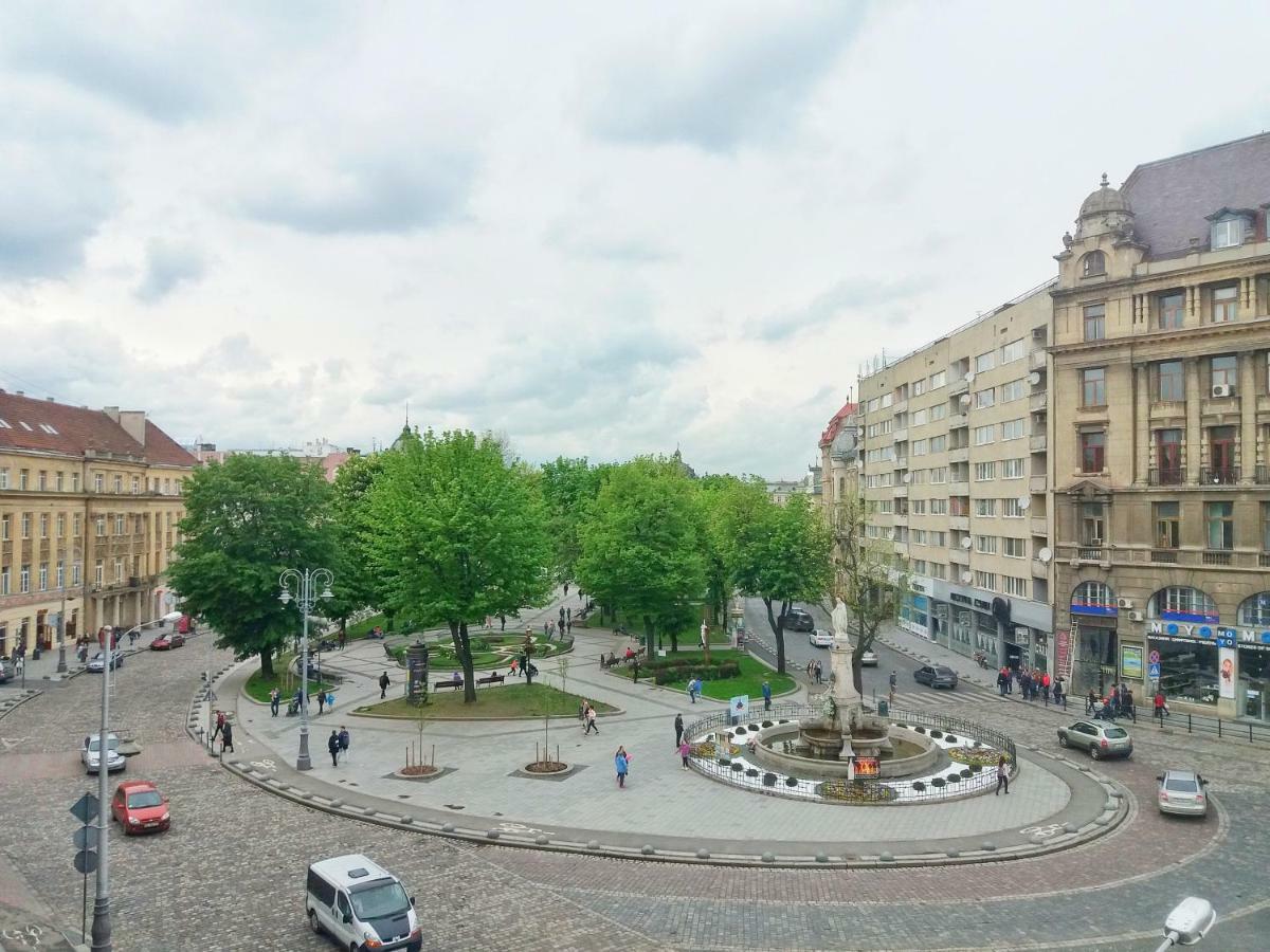 Квартира В Центрі Львова Вулиця Міцкевича 5, Простора З Гарним Видом На Місто المظهر الخارجي الصورة